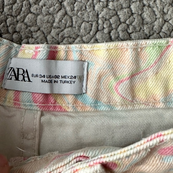 Zara colourful shorts - Picture 2 of 3